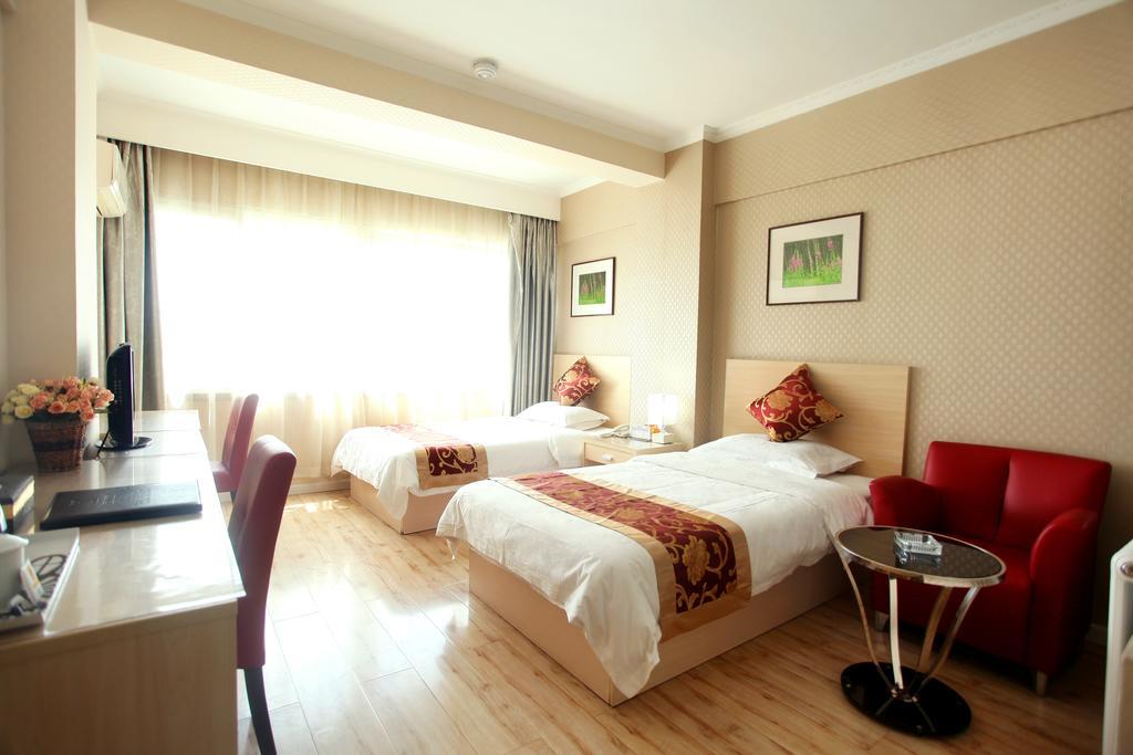 Super 8 Hotel Chengde Imperial Summer Resort Room photo